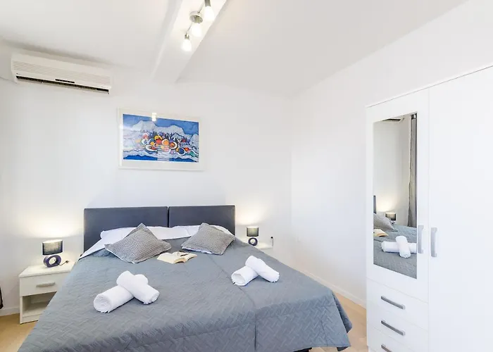 Miracle Apartments